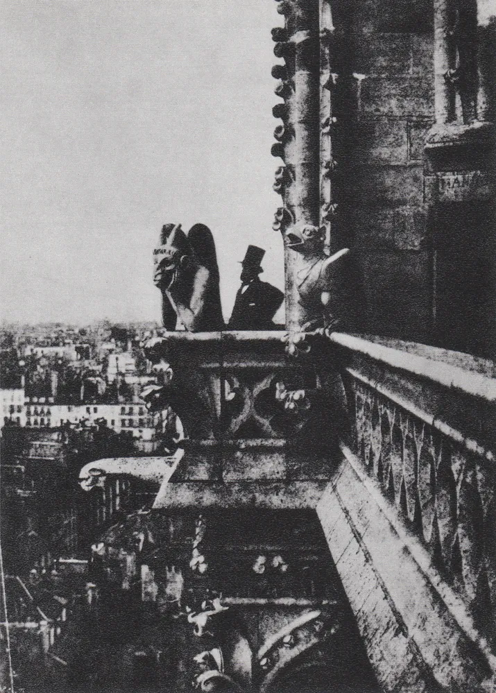 Henri Le Secq près du Stryge, calotype de Charles Nègre, 1853.